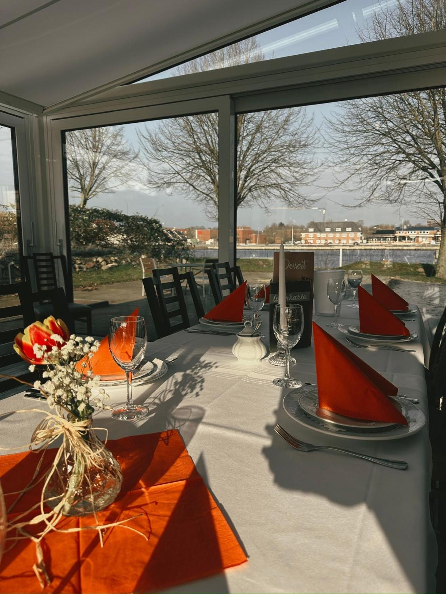 Kanal-Haus "Das Gaestehaus Direkt Am Nok" Osterrönfeld Extérieur photo